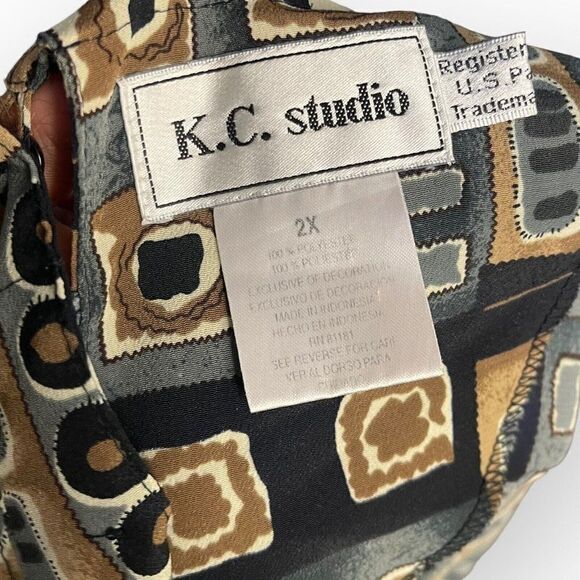 K.C. Studio Women's Multicolored Blouse Plus Size 2X Keyhole Geometric Print Top - Picture 5 of 9